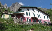 46 La Capanna Alpinisti Monzesi...